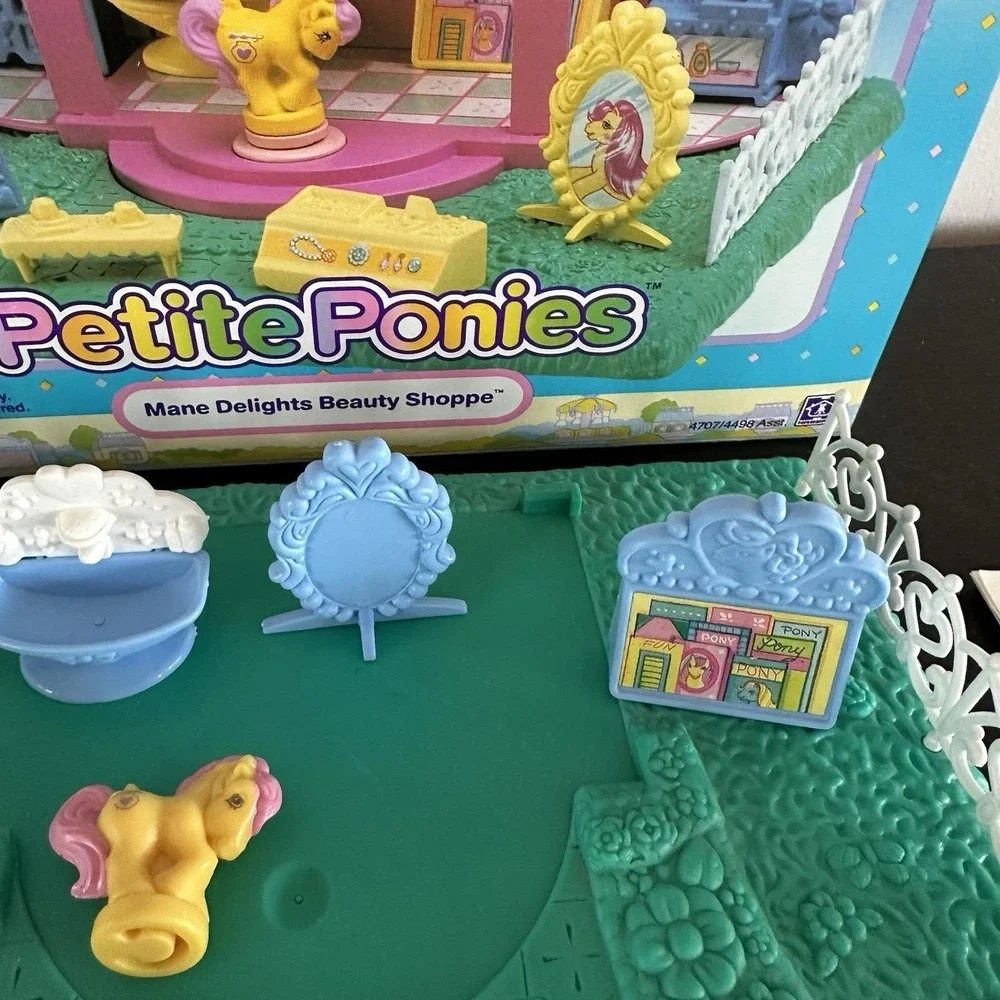 My Little Pony PETITE PONIES Mane Delights Beauty Shoppe W/ Box Hasbro 1989 Read